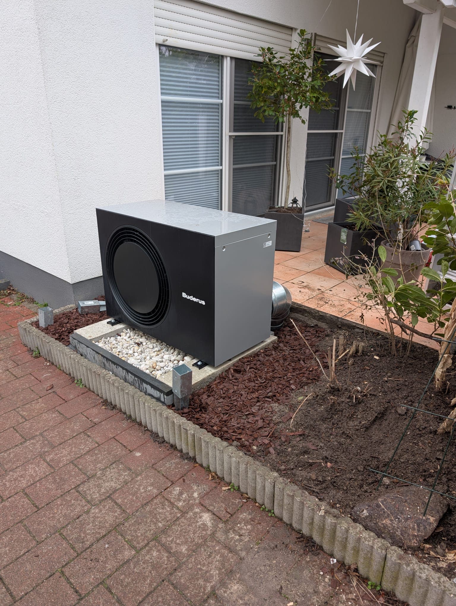 Buderus Wärmepumpe Außengerät Buderus Wärmepumpe Außengerät